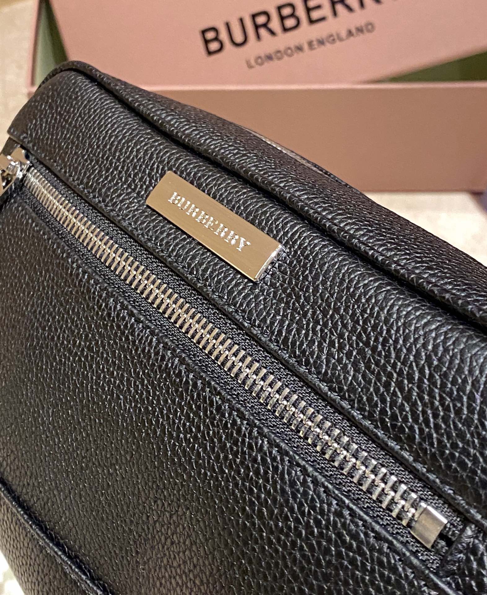 **Men's Leather Clutch** - Comprehensive 7