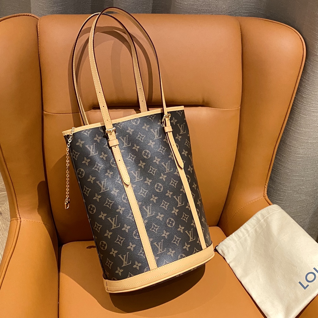 Louis Vuitton Vintage Monogram Bag - Comprehensive 2