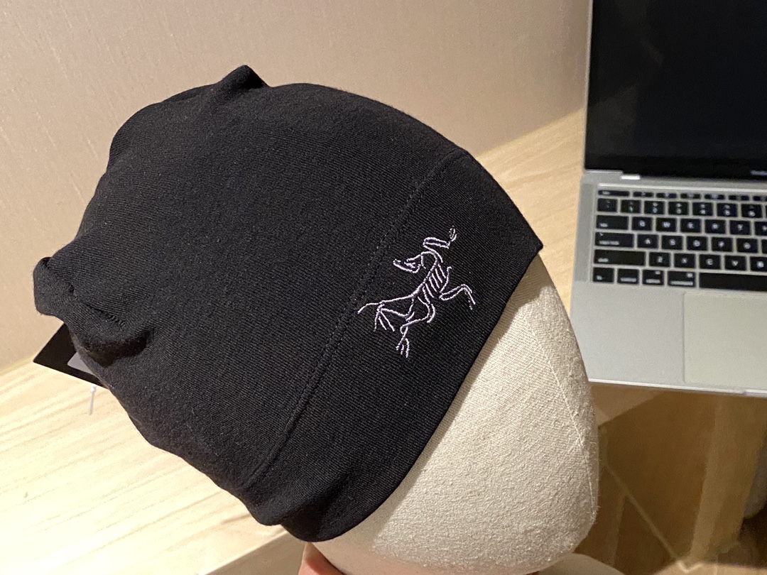 Moncler Haute Couture Haute Couture Designer Cap Hat Ref.88D791DC 5