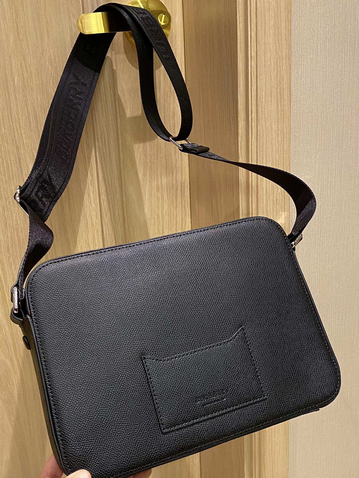 Men's Grained Calfskin Crossbody Bag - Comprehensive 4