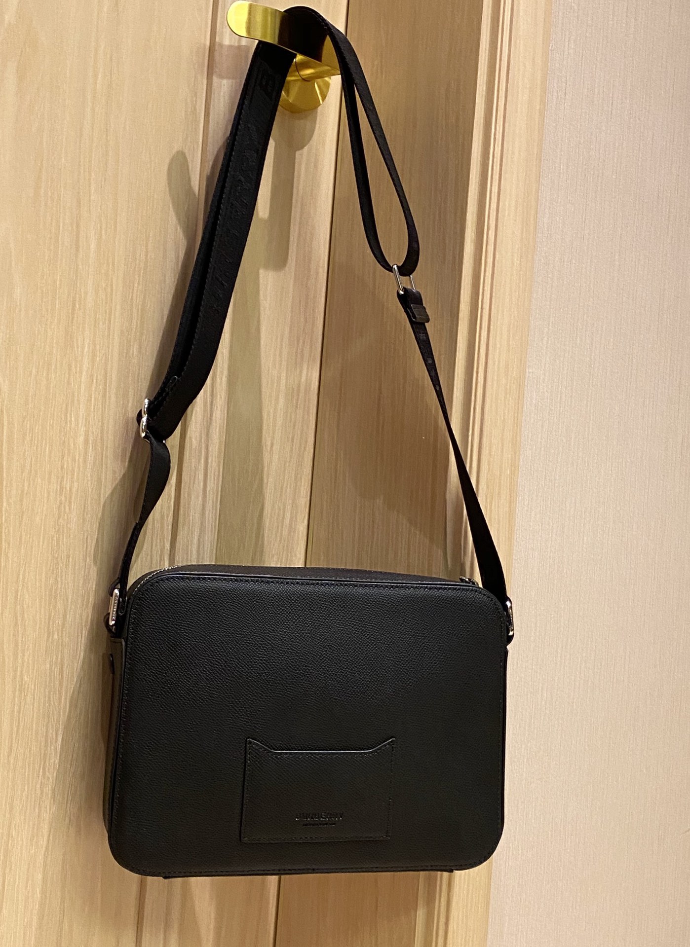 Men's Grained Calfskin Crossbody Bag - Comprehensive 2