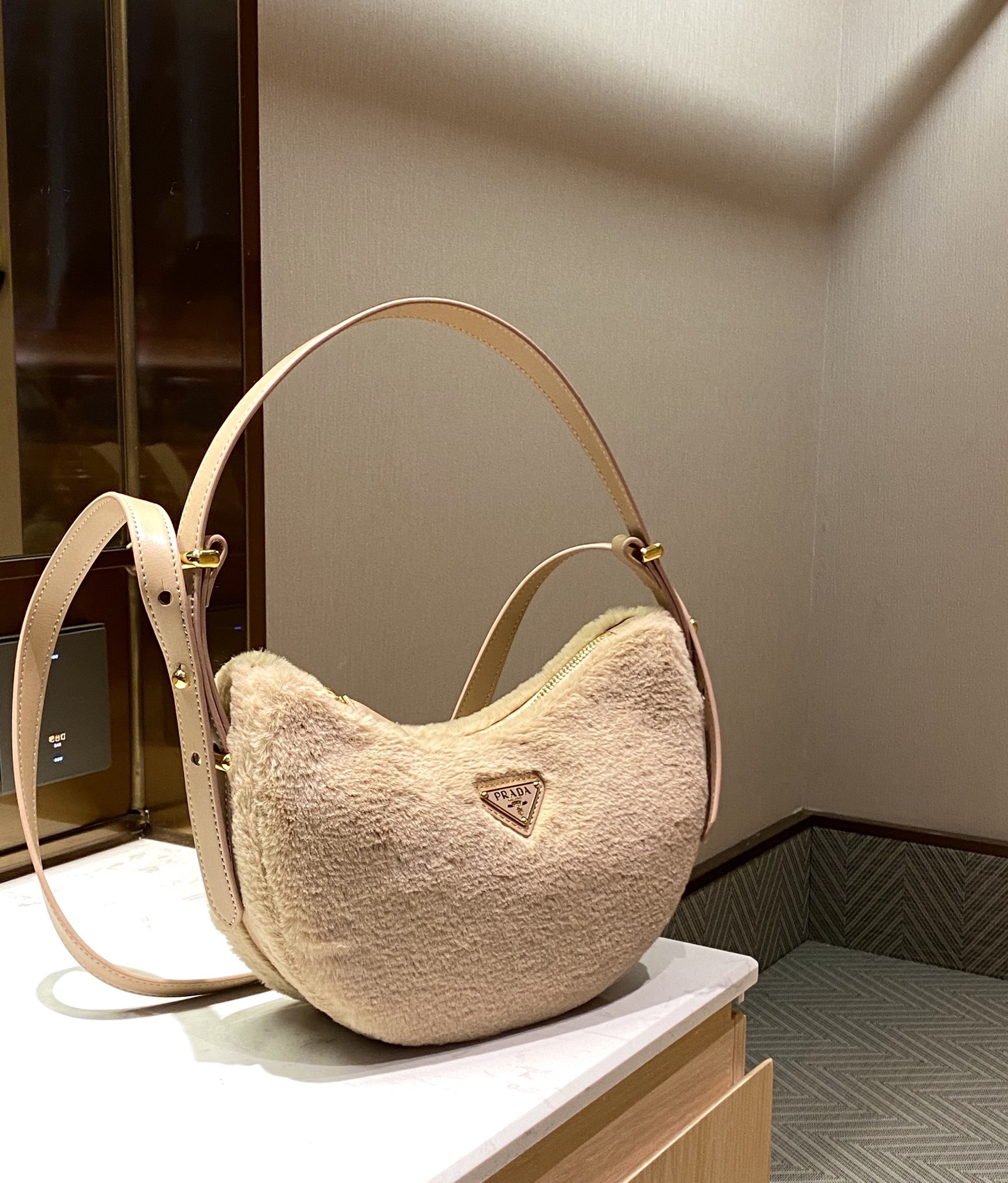 Valextra Classic Luxury Handbag Shoulder Crossbody Bag Ref.3A5144D0 4