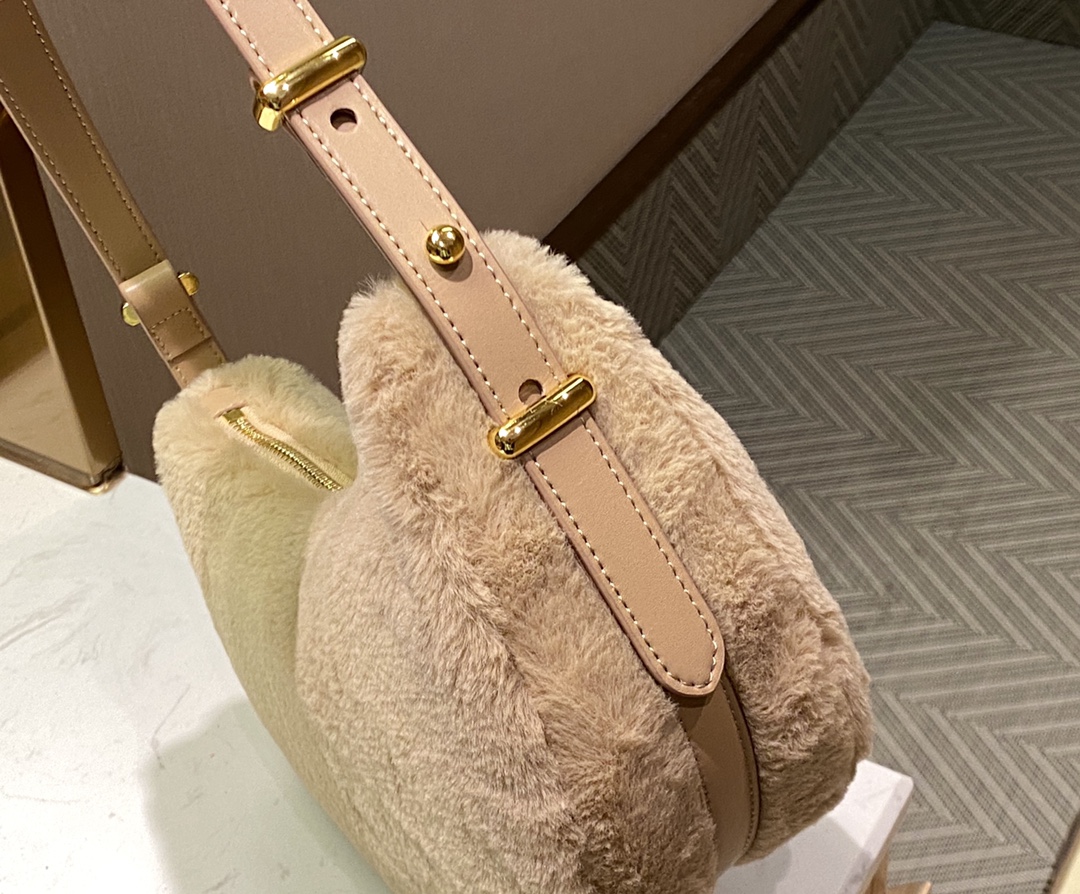 Valextra Classic Luxury Handbag Shoulder Crossbody Bag Ref.3A5144D0 6