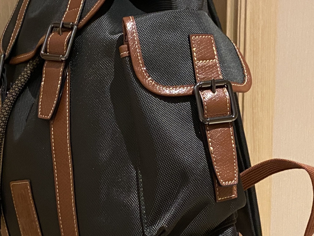 Crafted in canvas with a calfskin leather tab closure, this piece featur - Comprehensive 4