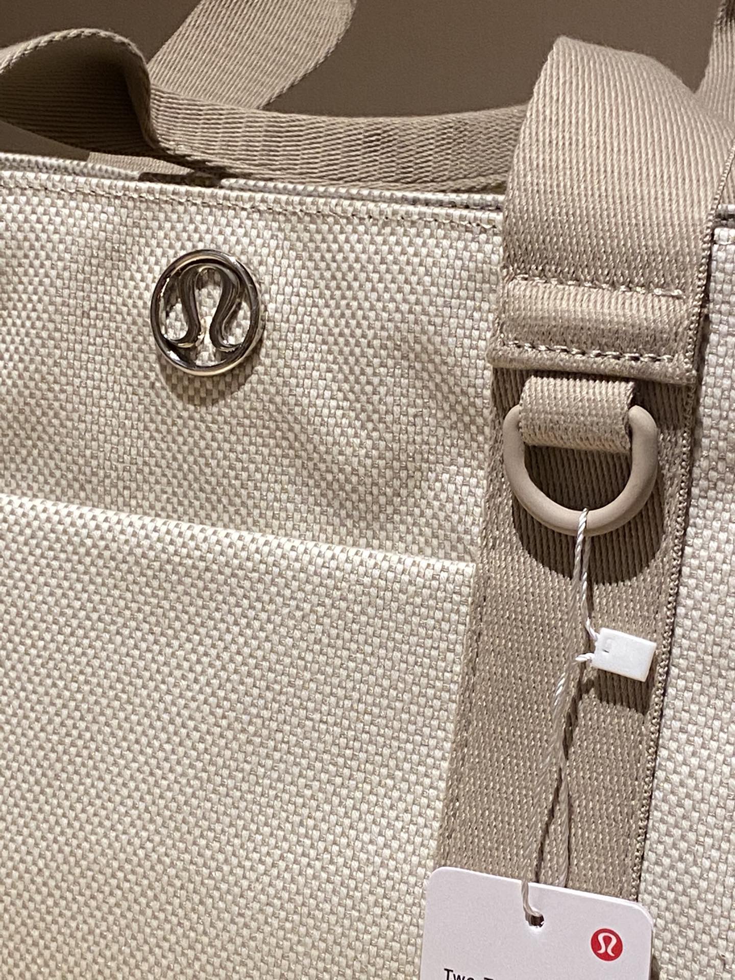 我对一切轻便的购物袋,帆布袋款的包包都很感兴趣 8