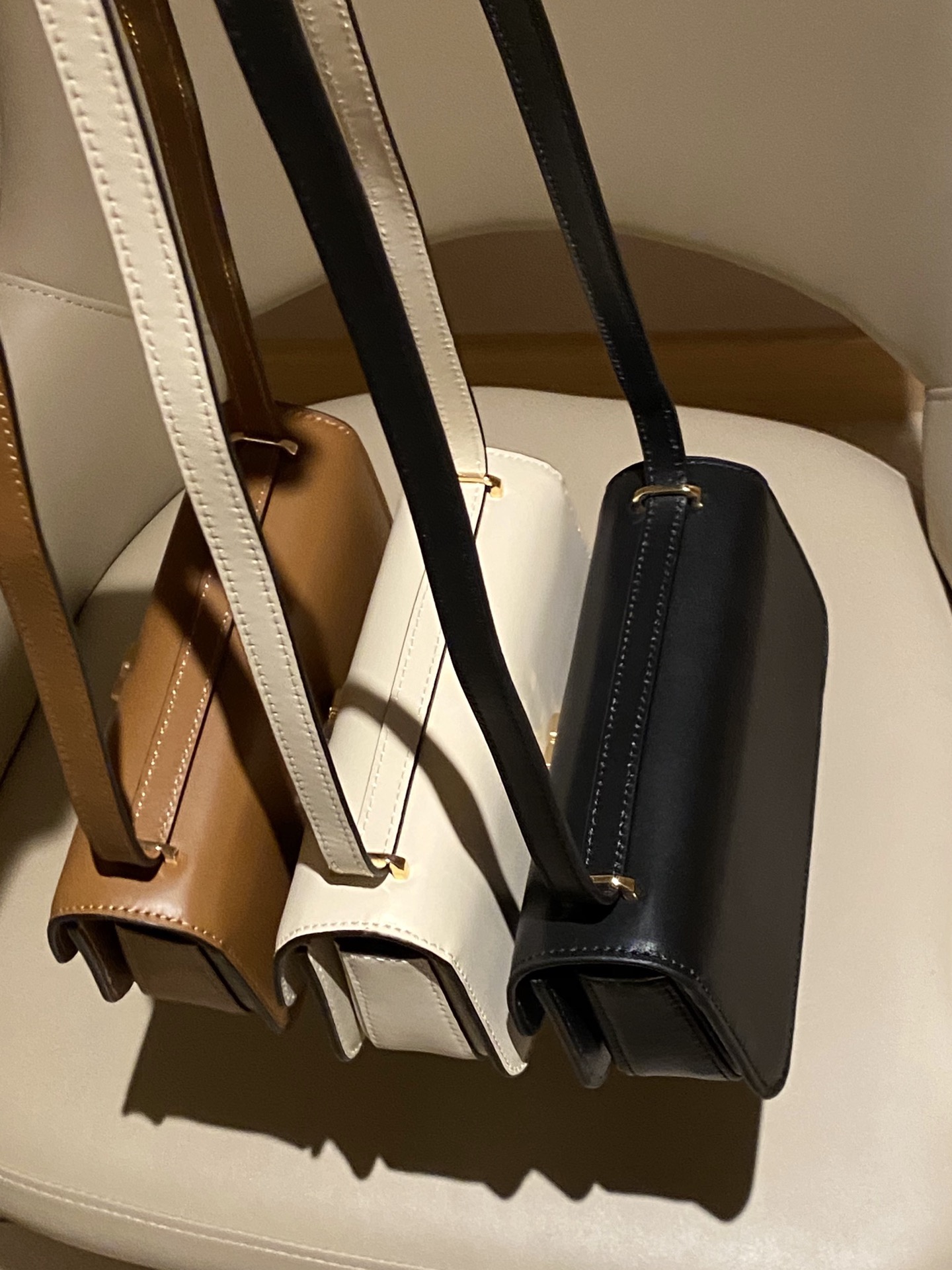 Dual-Carry Shoulder Bag - Comprehensive 6