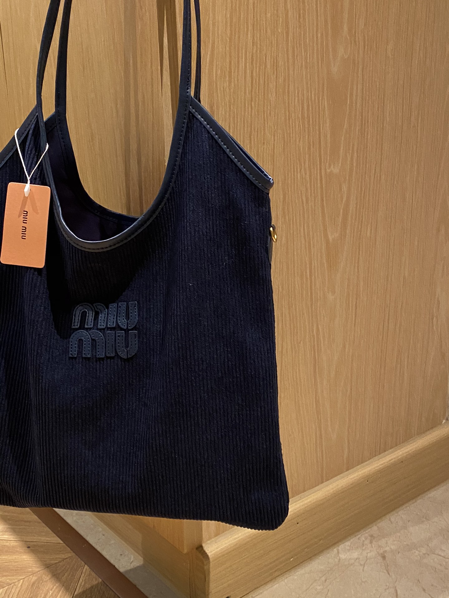 Miu Miu Fall/Winter Runway Crescent Tote Bag - Comprehensive 5