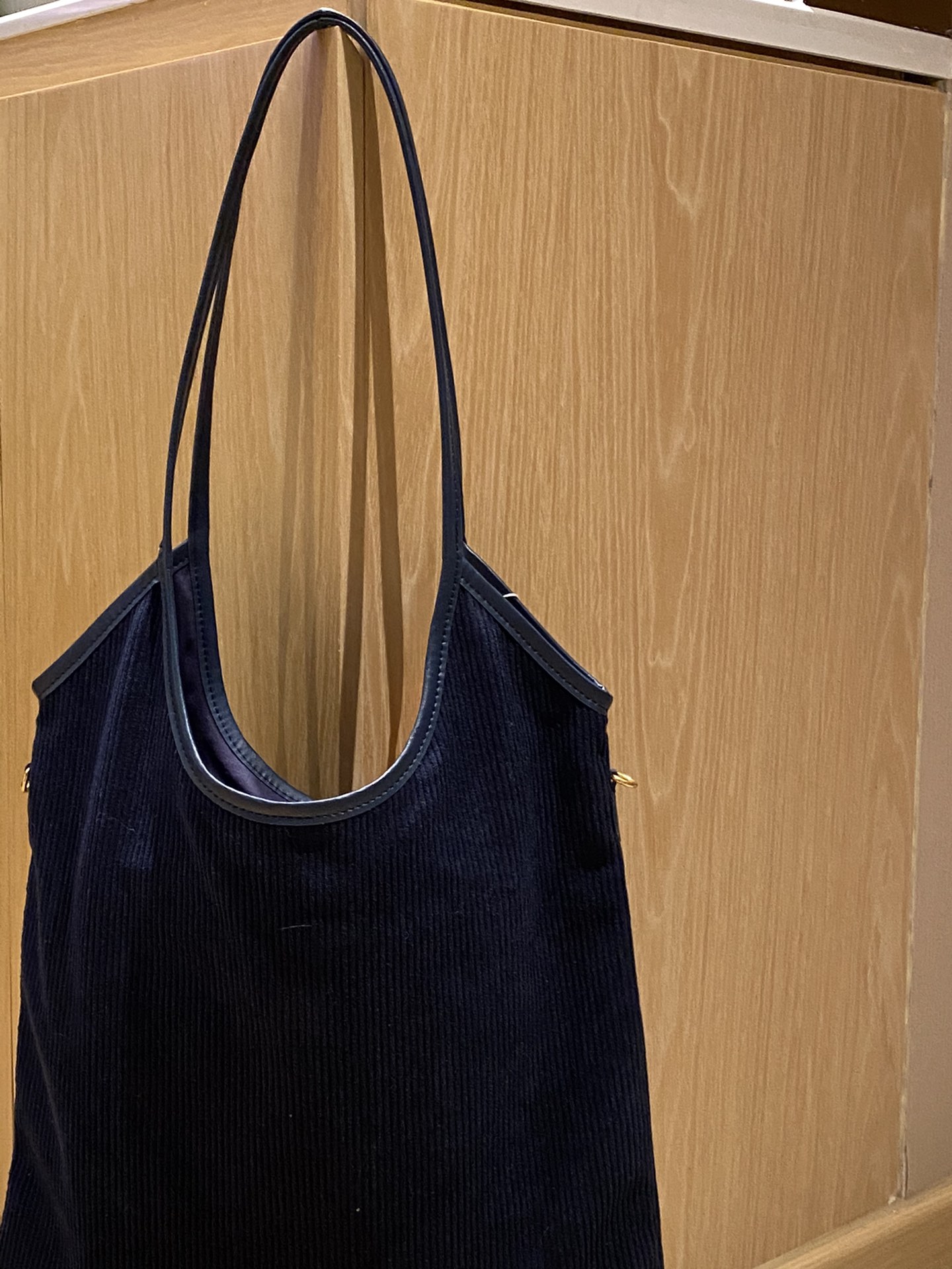Miu Miu Fall/Winter Runway Crescent Tote Bag - Comprehensive 7