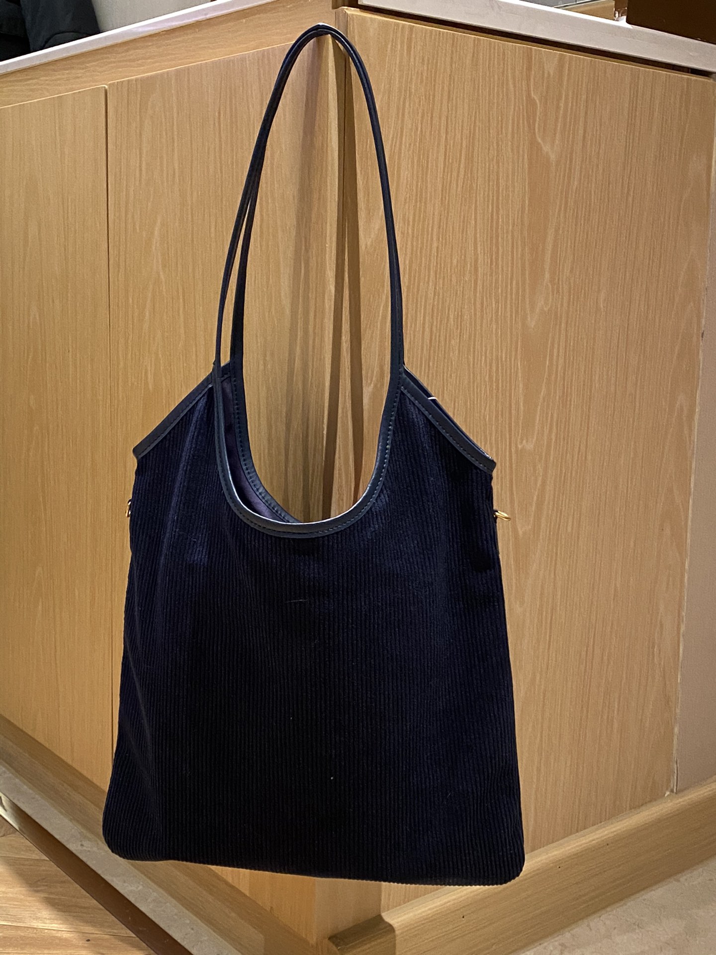 Miu Miu Fall/Winter Runway Crescent Tote Bag - Comprehensive 2