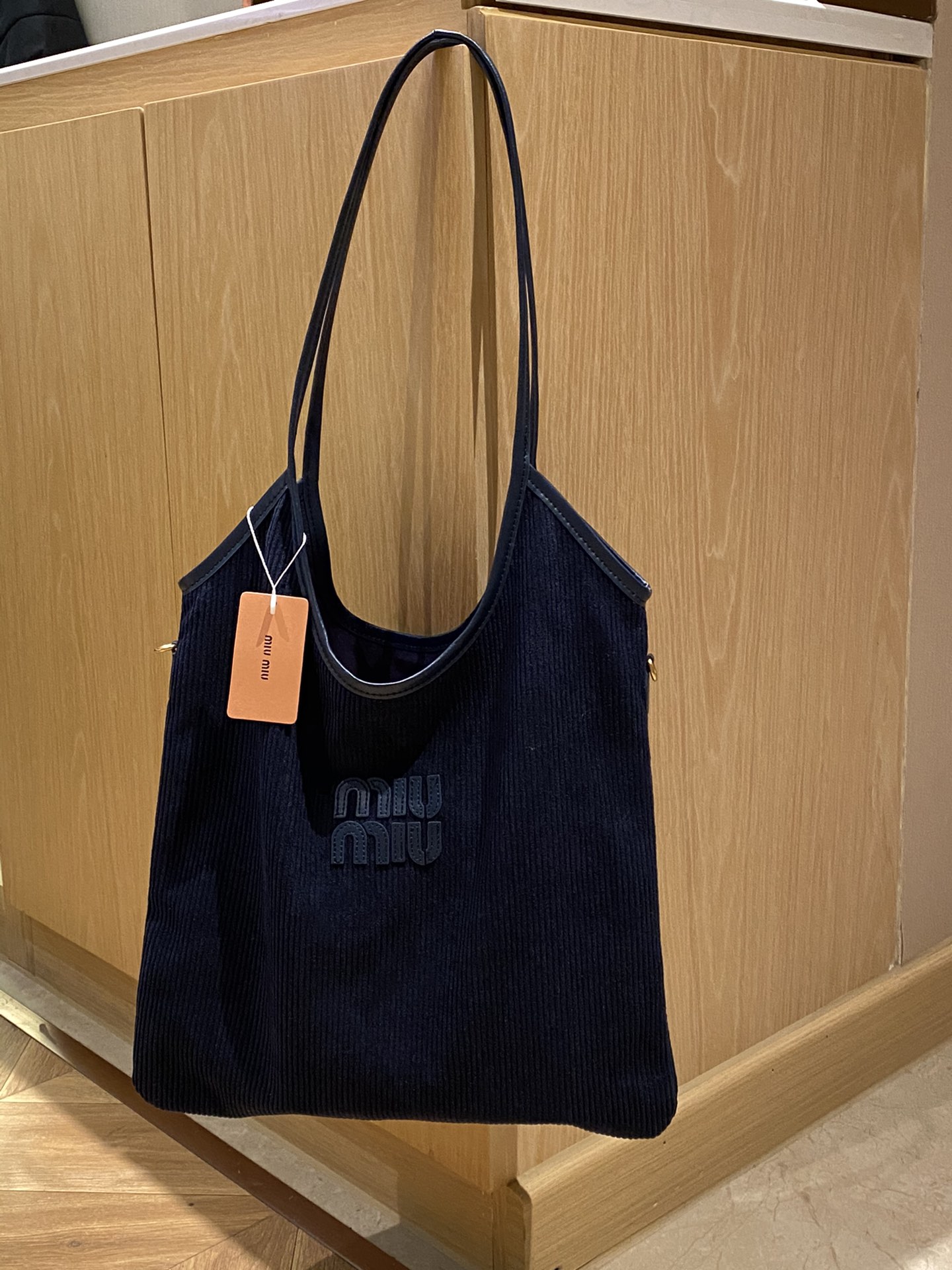 Miu Miu Fall/Winter Runway Crescent Tote Bag - Comprehensive