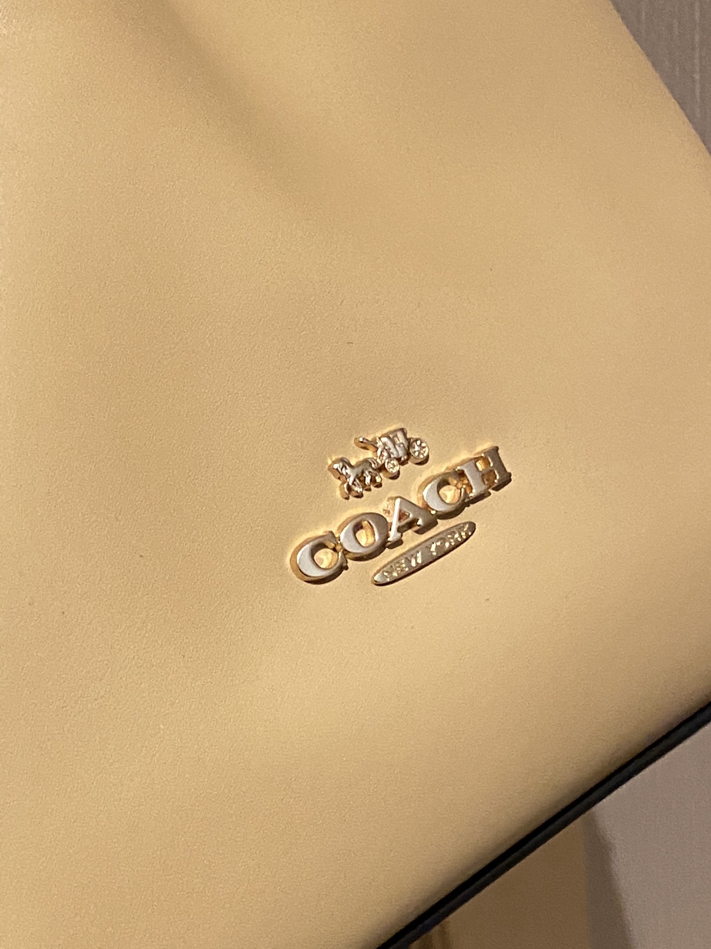 wear as an underarm shoulder bag - Comprehensive 5