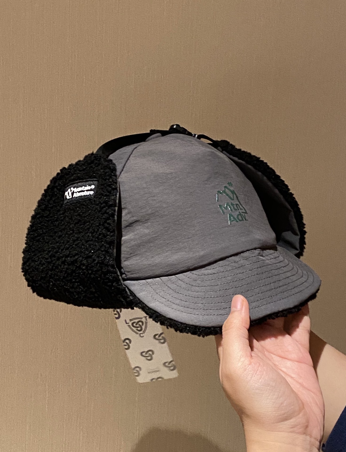 Rock gray/blackThe hat shape is also surprisingly good - Hat 2