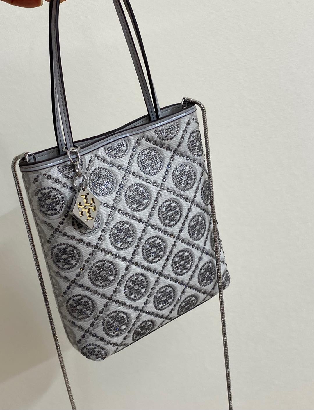 Style:** Crystal Tote Bag - Comprehensive 3