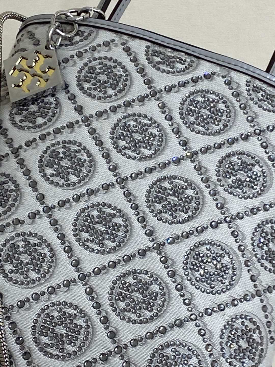 Style:** Crystal Tote Bag - Comprehensive 9
