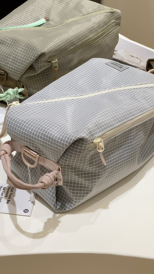 _dAn9sx36pqoSLN8bMOsrxOKTk213ewbzCiYH51A