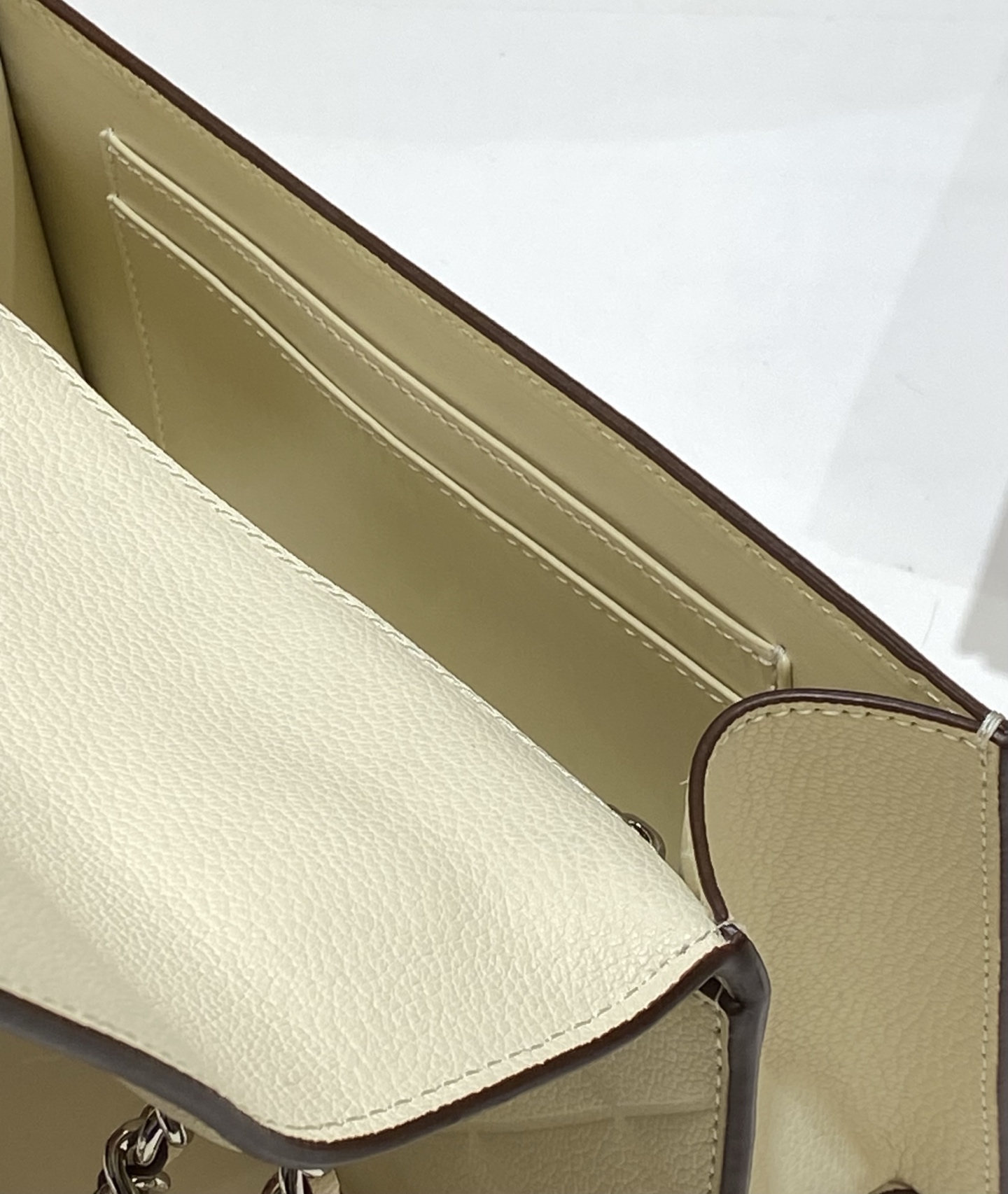 Prada Classic Luxury Handbag Shoulder Crossbody Bag Ref.074C1EBE 5