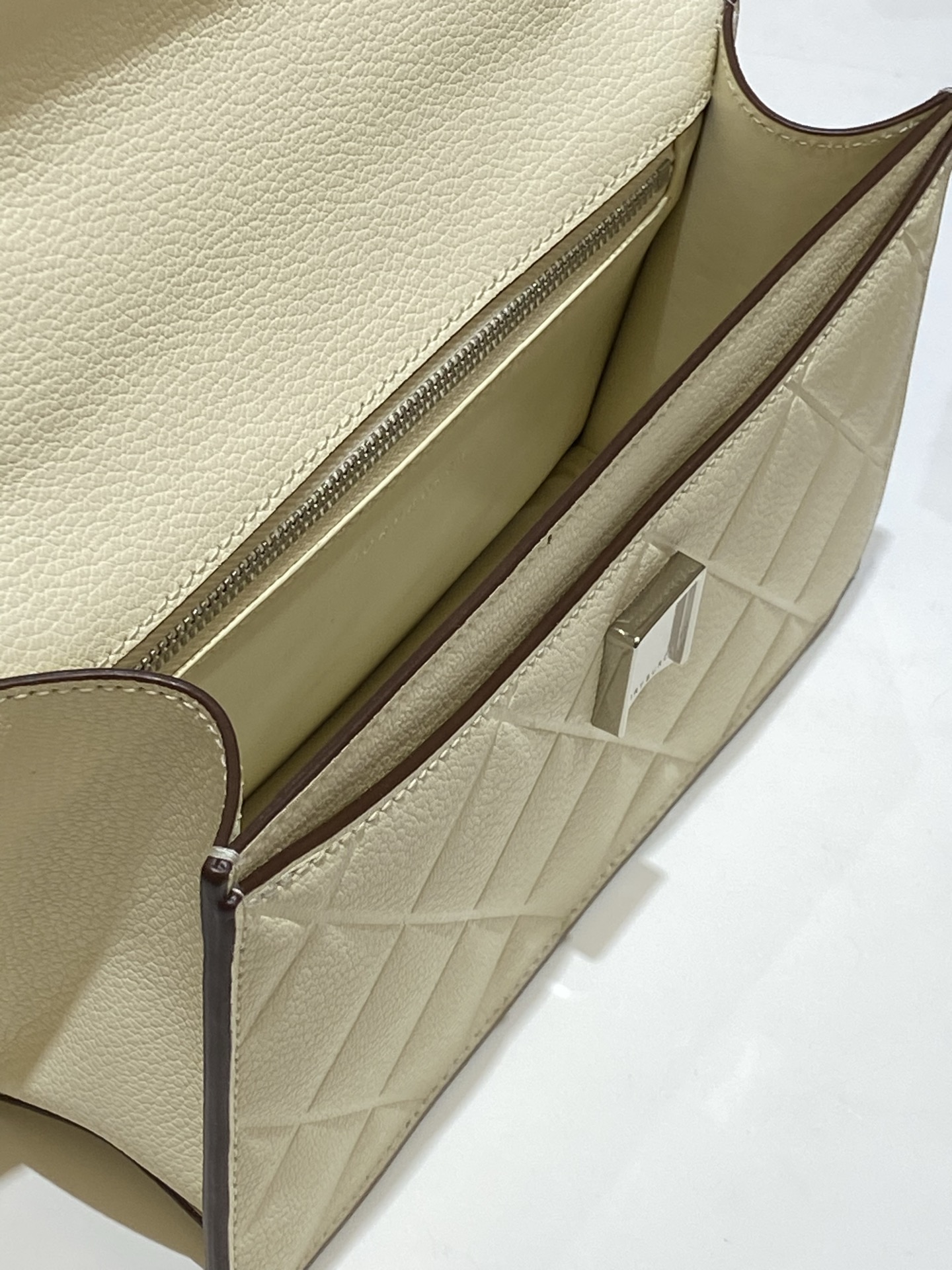 Prada Classic Luxury Handbag Shoulder Crossbody Bag Ref.074C1EBE 2