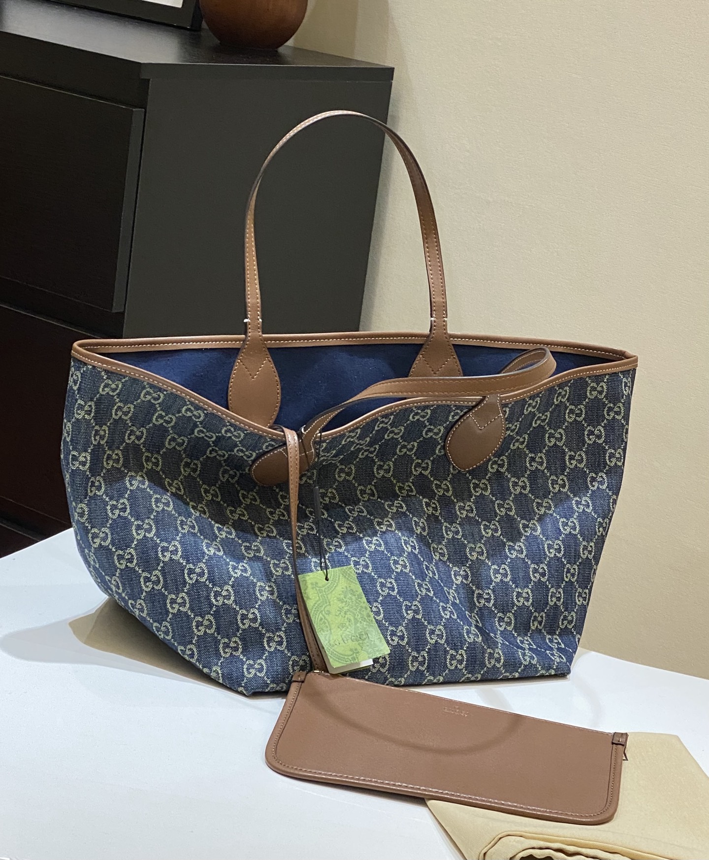 Cartier Luxury Designer Handbag Shoulder Crossbody Bag crafted in 2