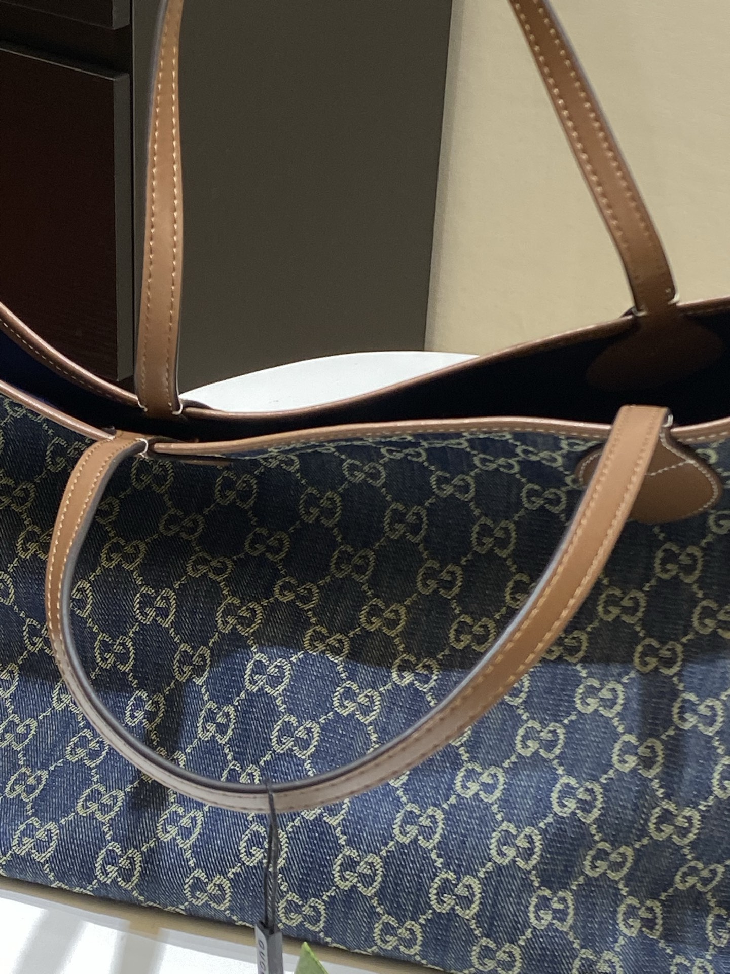 Cartier Luxury Designer Handbag Shoulder Crossbody Bag crafted in 6