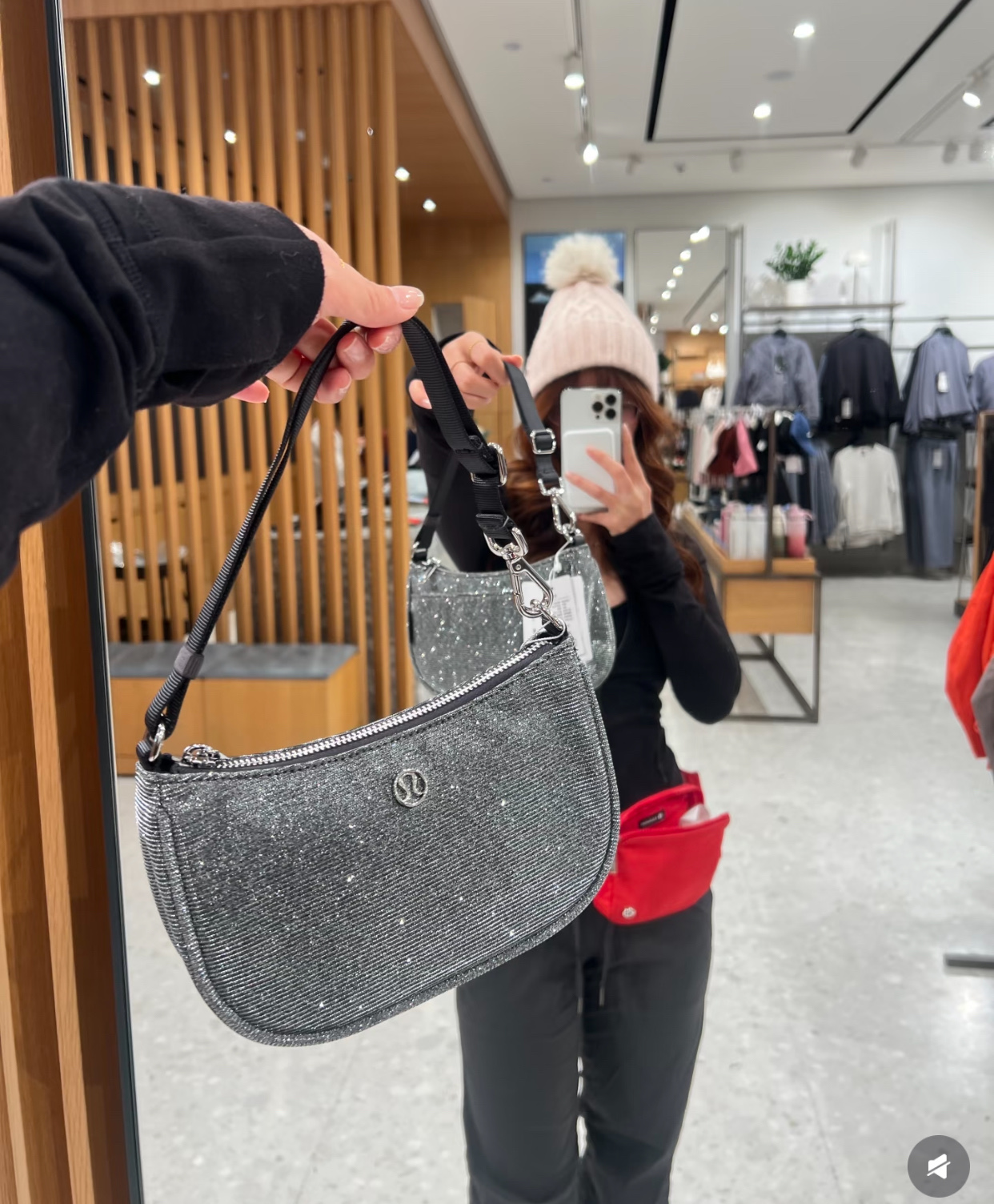 _djk9sr8BnpLpJscsy7DoRv9Az7ThQ9kD7MT4krw