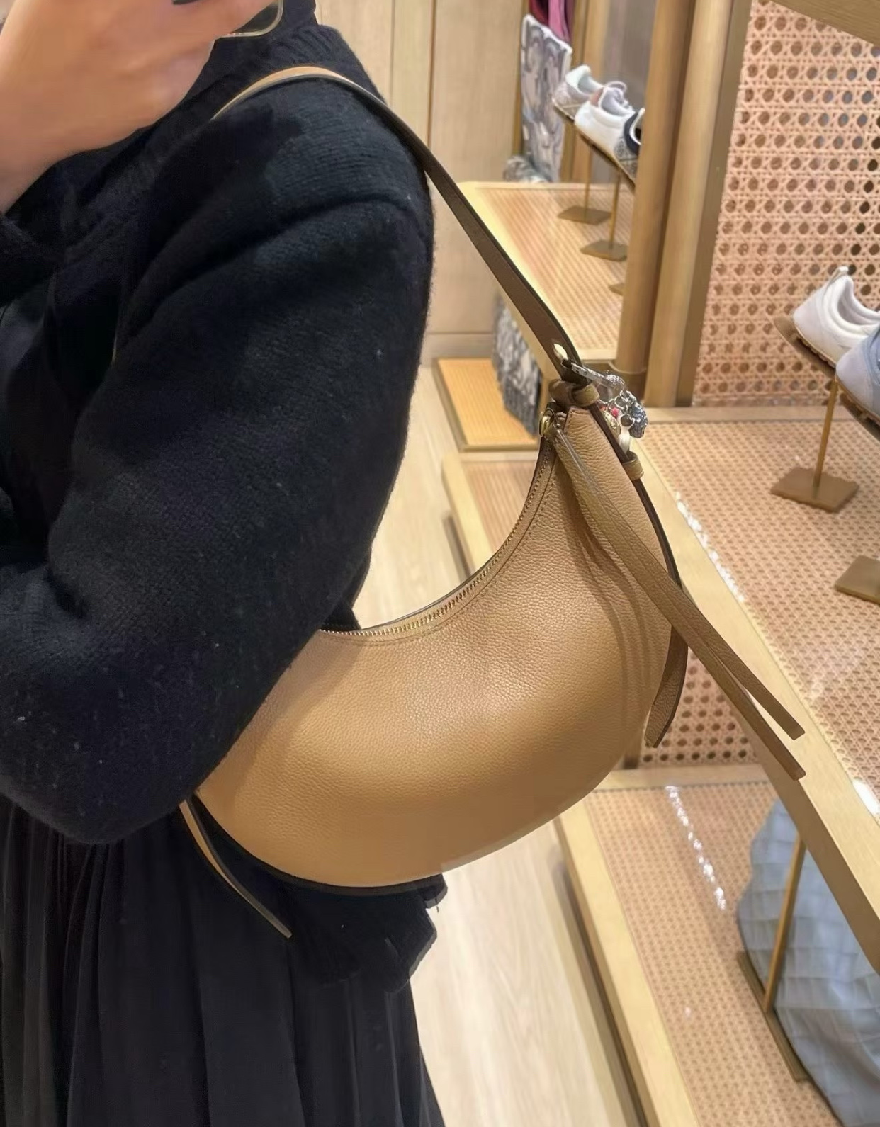 莫罗·伯拉尼克 Manolo Blahnik 高定典藏高级成衣风衣外套及大衣服装 #13C06187 2