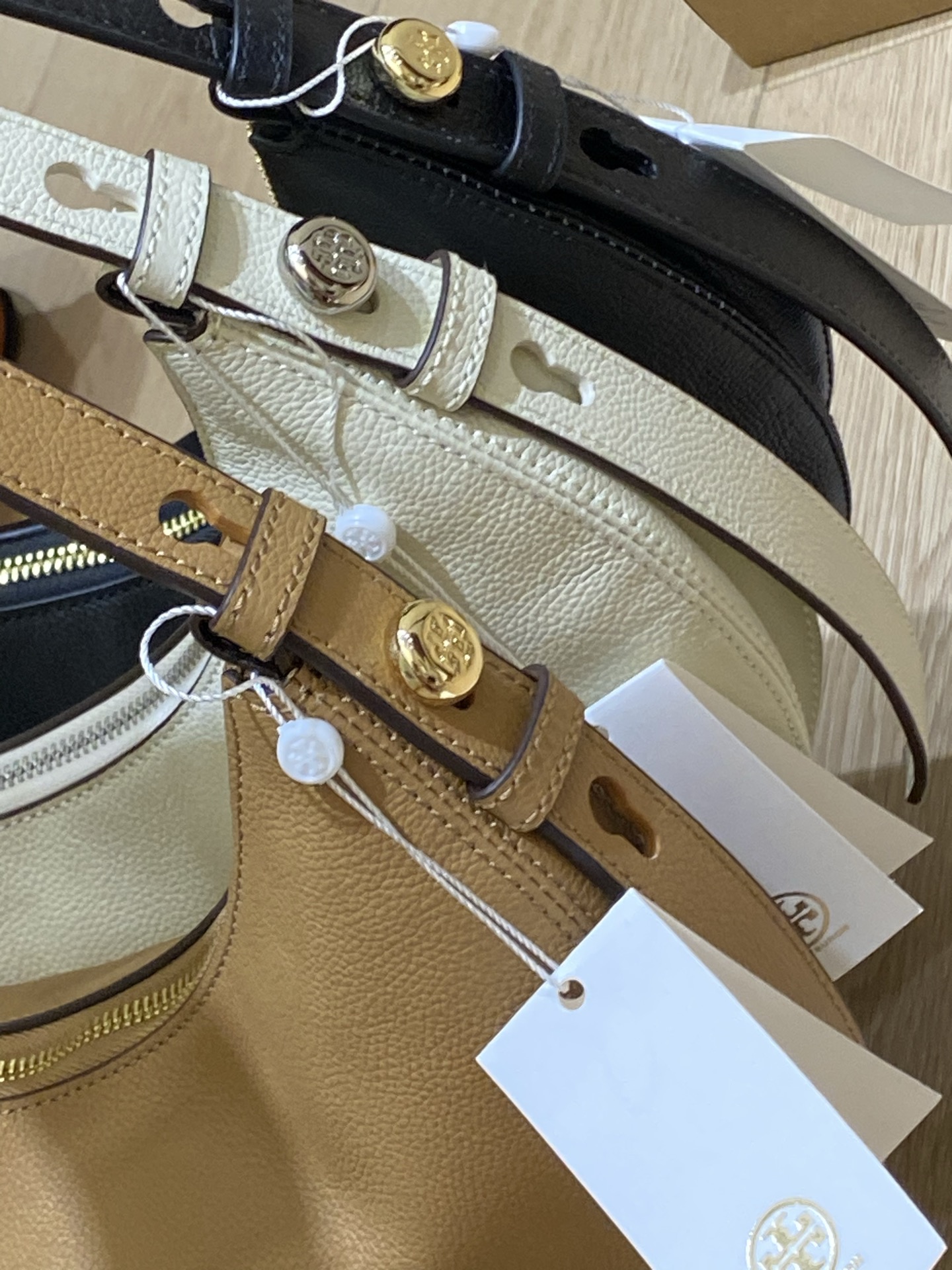 Versace Classic Handcrafted Luxury Leather Shoulder Bag Ref.1D99D5E8 6