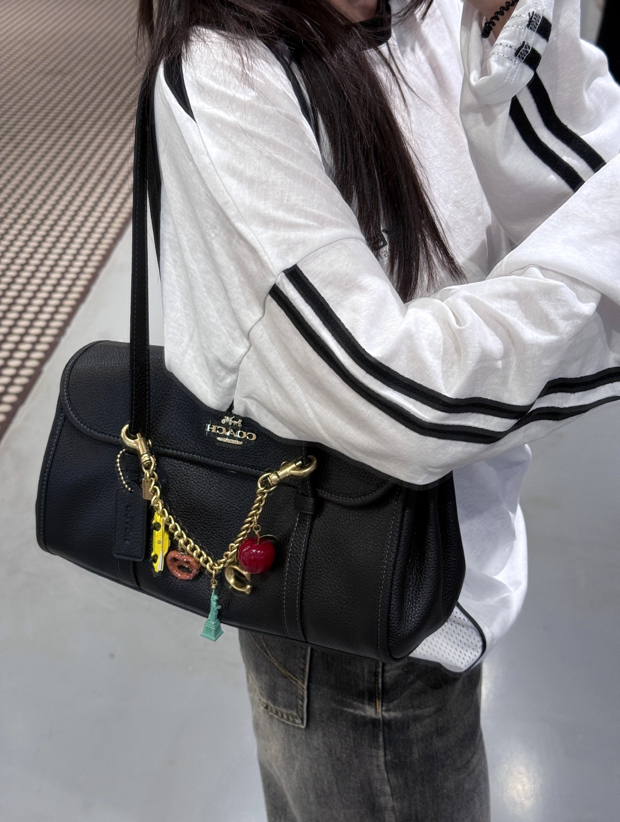 Versace Classic Luxury Handbag Shoulder Crossbody Bag Ref 3