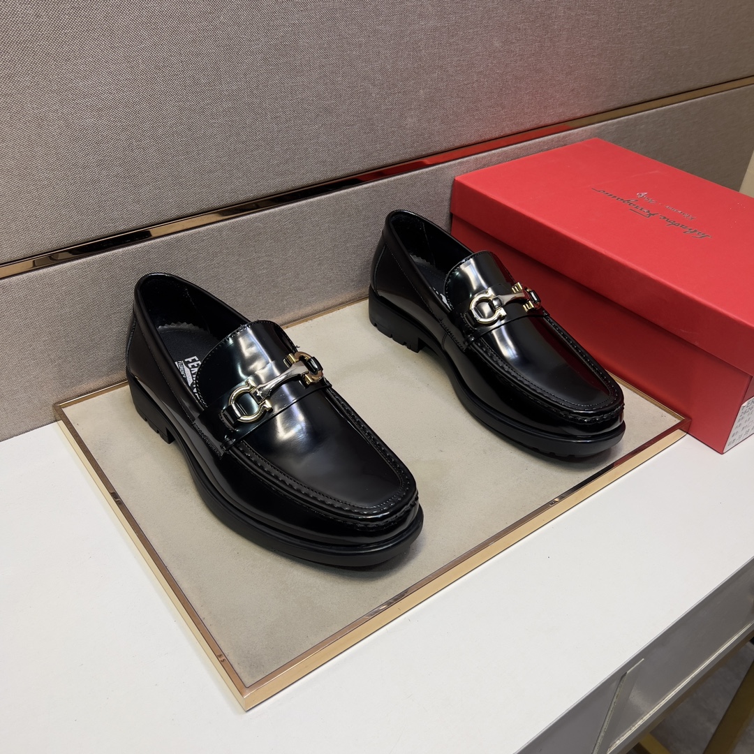 NO:349308,[Philippines] Men's casual leather shoes are available simultaneously in 2025z cabinet. Size: 38-44# 2 colors of uppers are made of cowhide spliced ​​cowhide inner lining, comfortable and breathable, original sole comfortable and wear-resistant sole, real shots are even better, cowhide19860909【菲～】男士休闲皮鞋 2025z柜同步发售 码数:38-44# 2个颜色鞋面选用牛皮拼接牛皮内里,舒适透气,鞋底原版舒适耐磨大底,实物拍摄实物更赞,,cowhide,Men's shoes