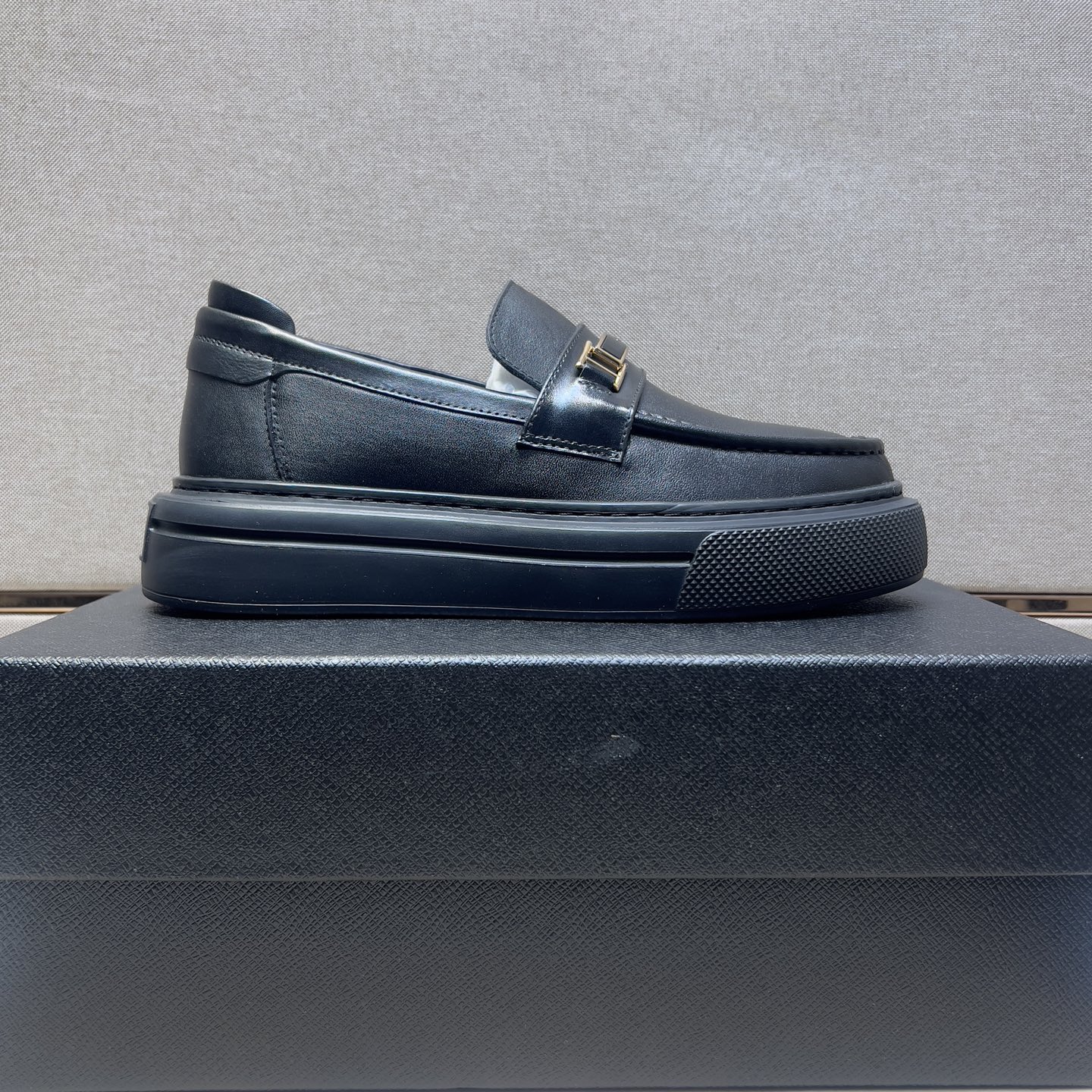 Prada Men's Leather Loafers - Comfortable & Breathable, Sizes 38-44 4 i1742575924843 532 0 2
