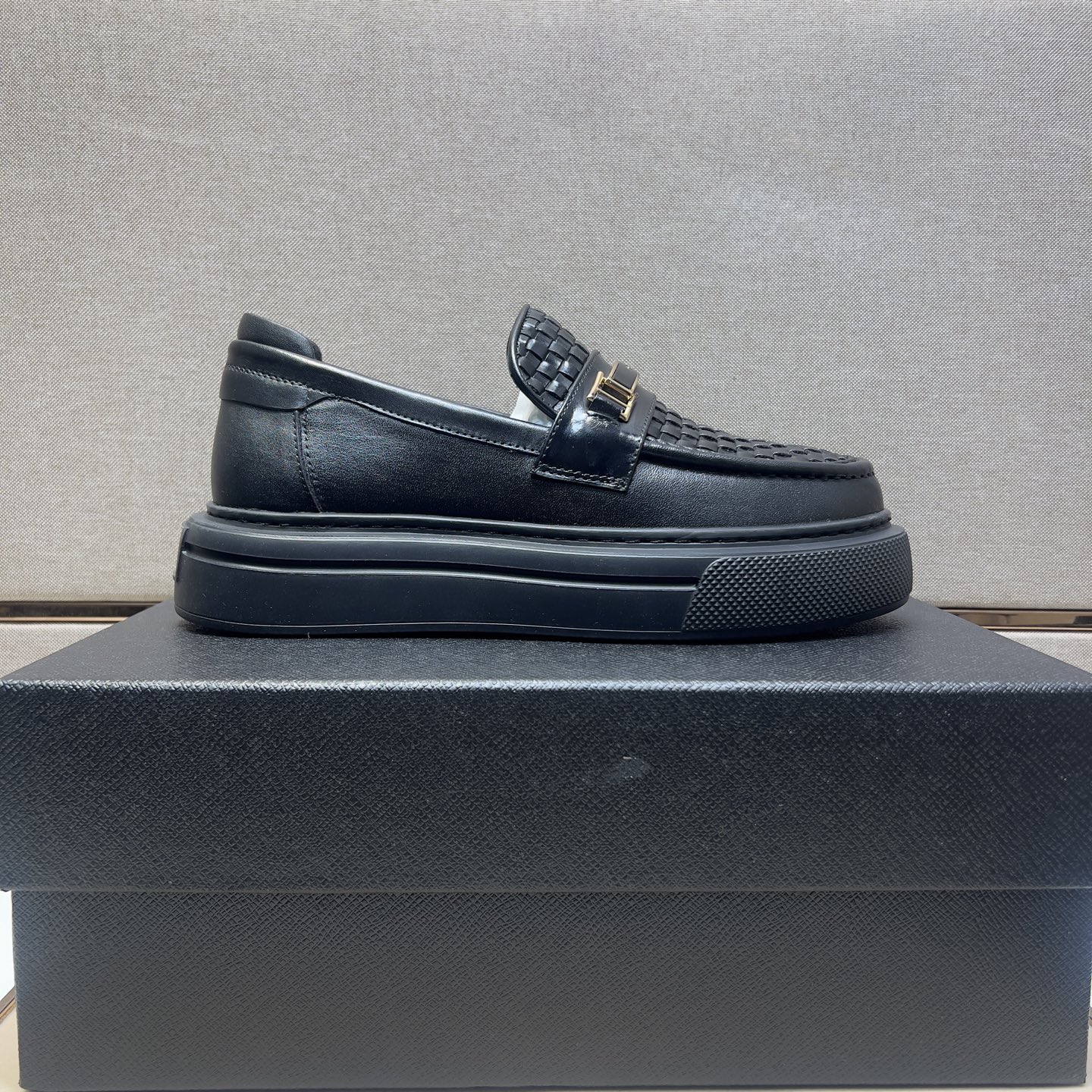 Prada Men's Leather Loafers - Comfortable, Breathable & Durable Design 4 i1742575984310 3823 0 2