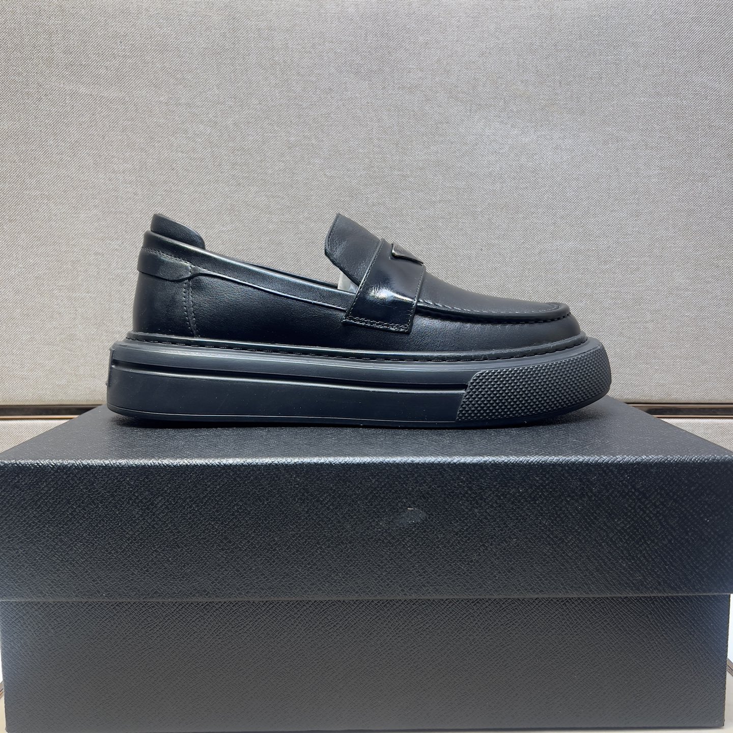 Prada Men's Leather Loafers Comfortable Classic Platform Loafers Size 38-44 4 i1742576010682 3477 0 2
