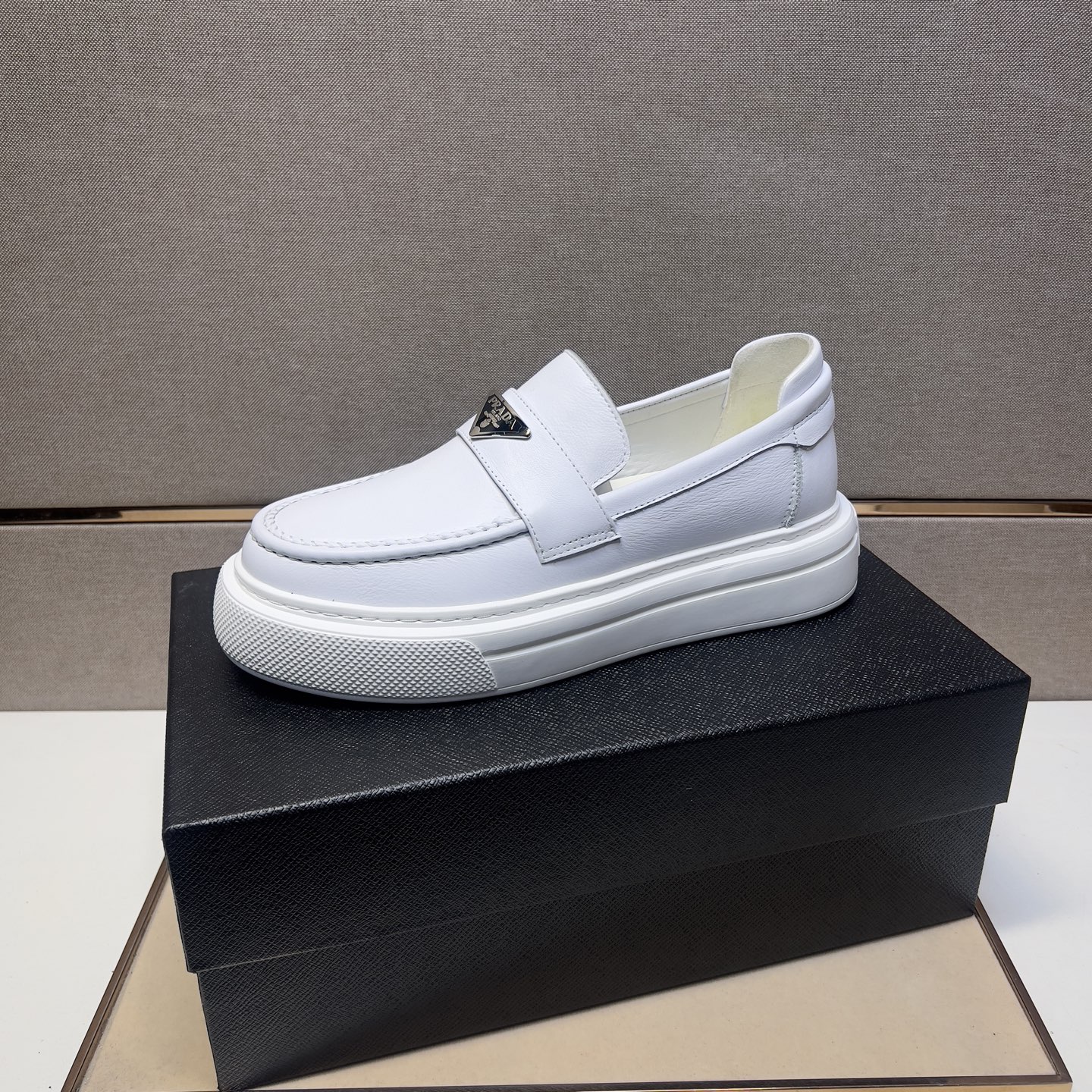 Prada Men's Leather Loafers - Comfortable, Breathable Casual Shoes 5 i1742576022434 157 0 3