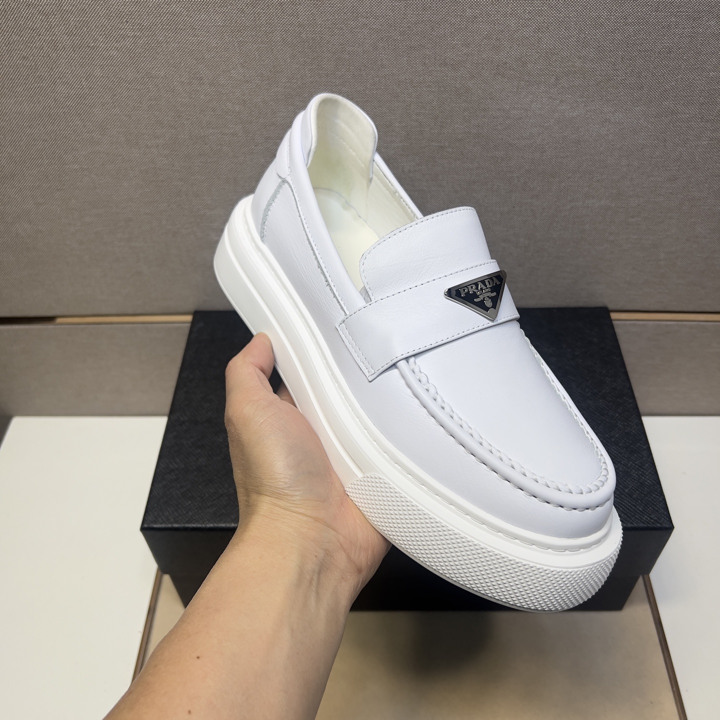Prada Men's Leather Loafers - Comfortable, Breathable Casual Shoes 7 i1742576023527 2274 0 5
