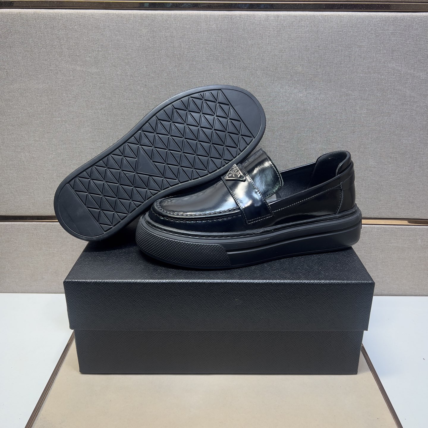 Prada Men's Leather Loafers with Chunky Sole - Stylish & Comfortable 9 i1742576035286 9766 0 7