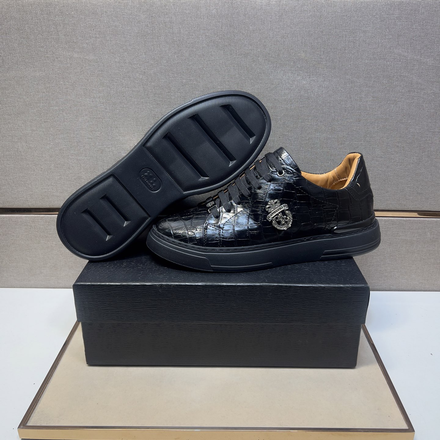 Billionaire 2025 Men's Black Leather Crocodile Embossed Casual Sneakers 9 i1742661176919 1178 0 7