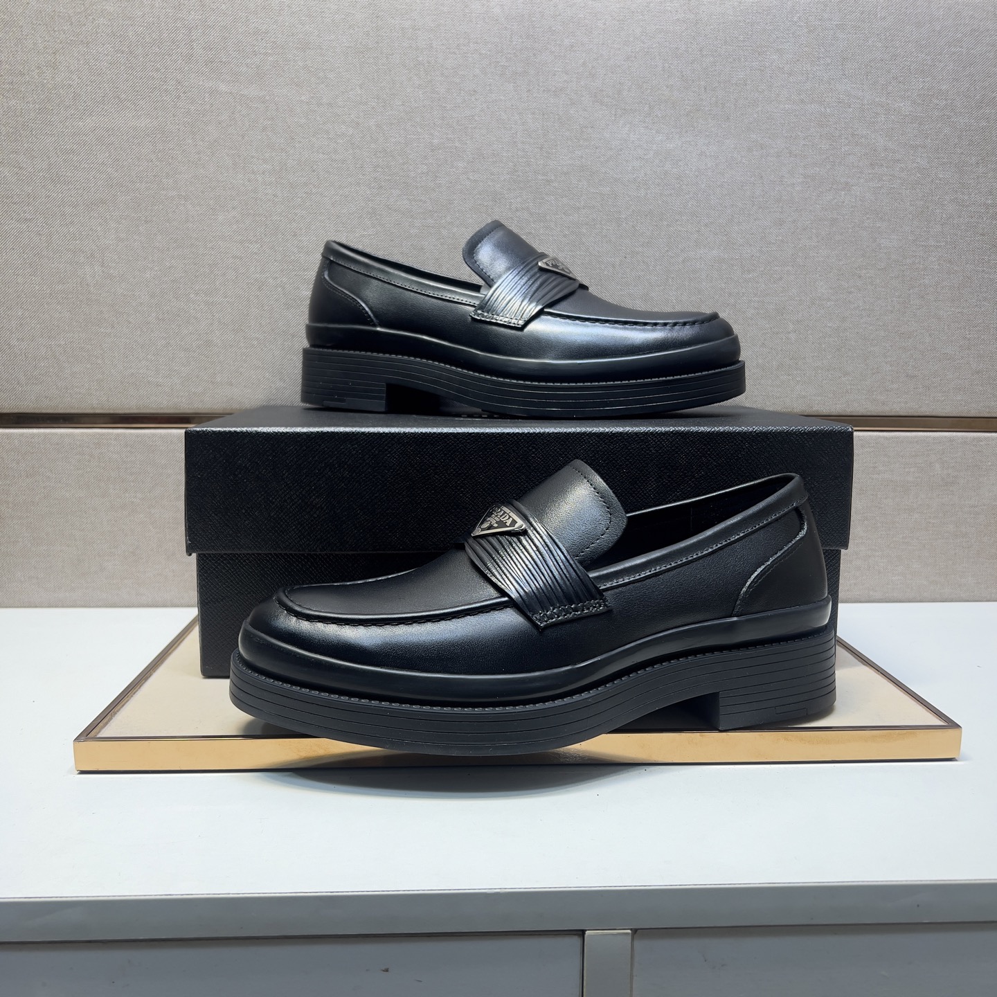 Prada Men's Leather Loafers - Comfortable, Breathable, and Durable Shoes 6 i1742749451046 5819 0 4