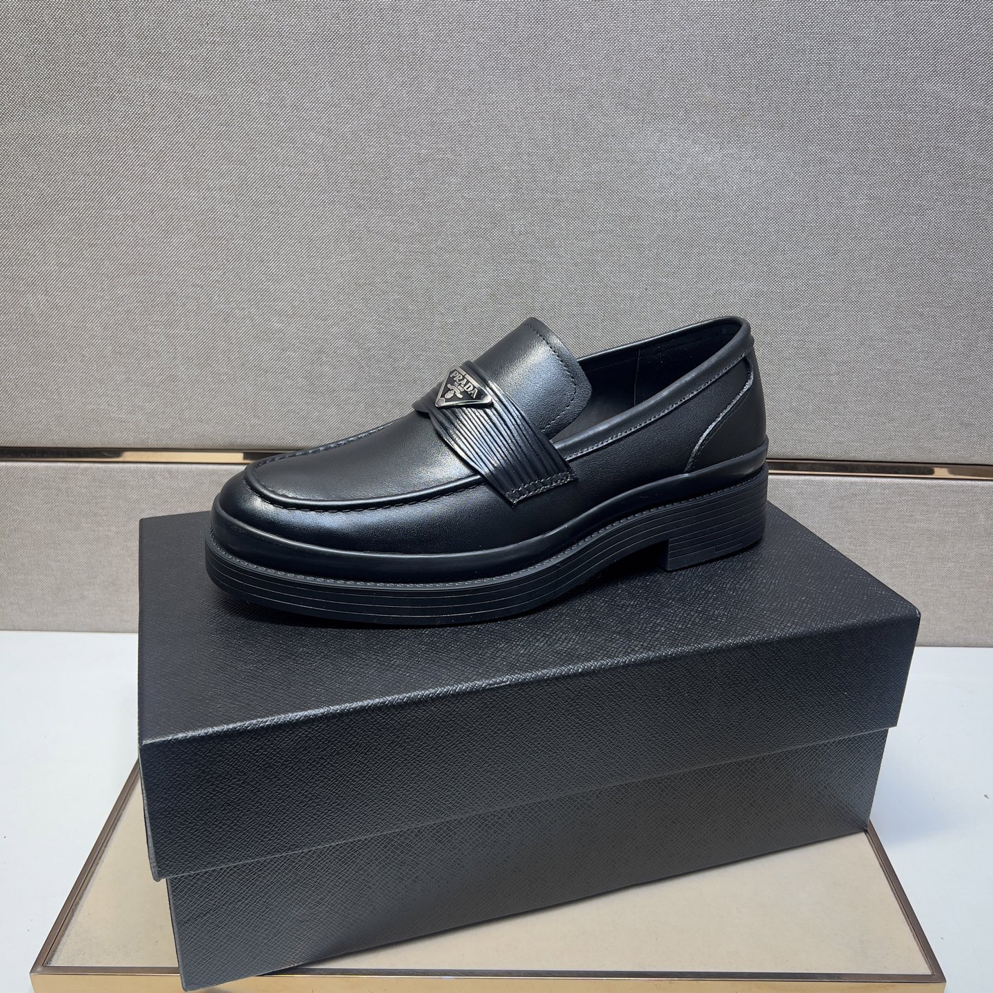 Prada Men's Leather Loafers - Comfortable, Breathable, and Durable Shoes 5 i1742749453202 6583 0 3