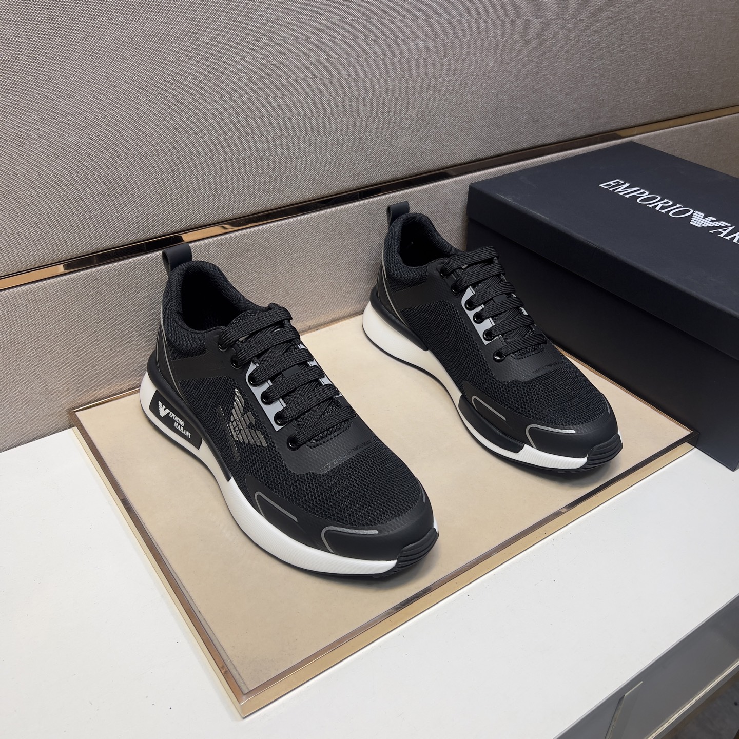 NO:274614,[Ah~] Men's casual shoes are available simultaneously in 2025z cabinet. Size: 38-44# The uppers of the two colors are made of multi-material splicing mesh, which is comfortable and breathable. The original sole is comfortable and wear-resistant. The real shot is even better.19860909【阿～】男士休闲鞋 2025z柜同步发售 码数:38-44# 2个颜色鞋面选用多材质拼接网布内里,舒适透气,鞋底原版舒适耐磨大底,实物拍摄实物更赞,,Men's shoes