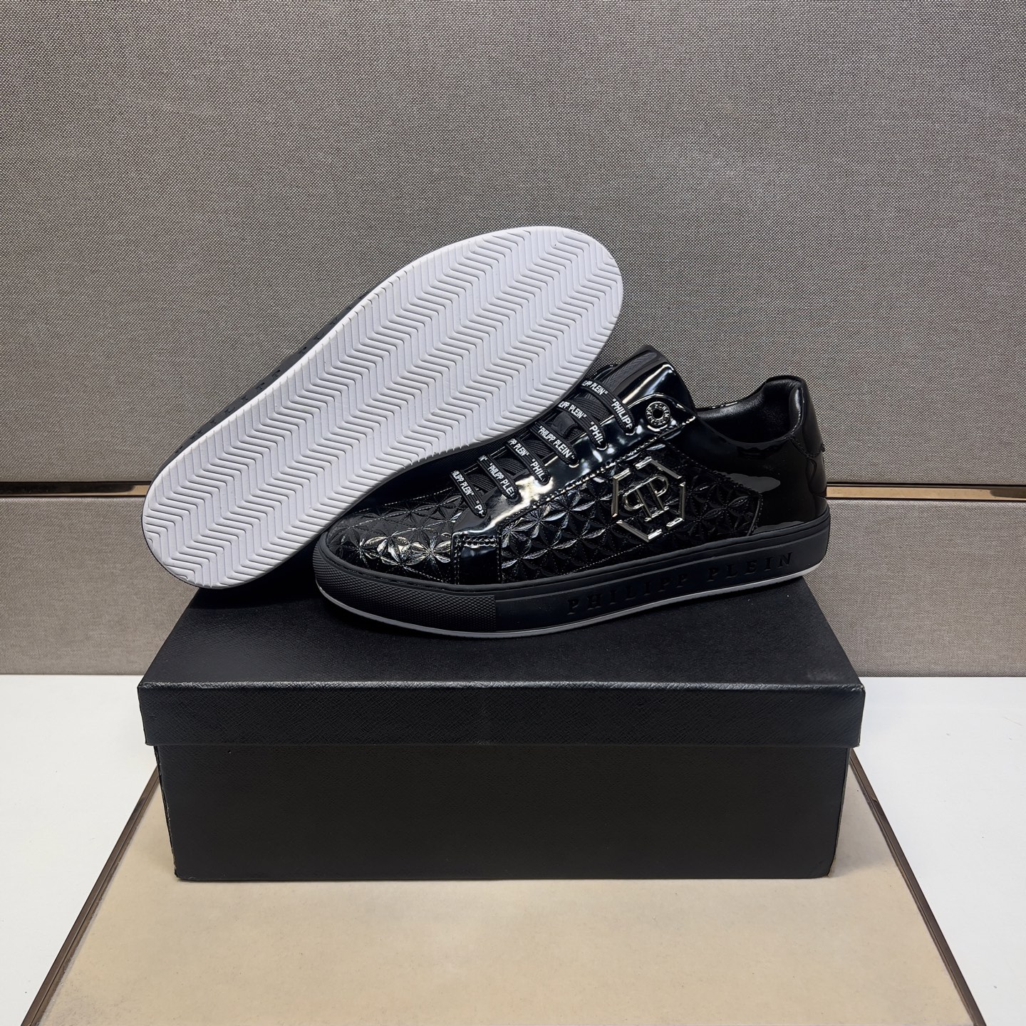 Philipp Plein Men's Black Leather Sneakers - Fashionable & Comfortable 9 i1742832940632 7349 0 7