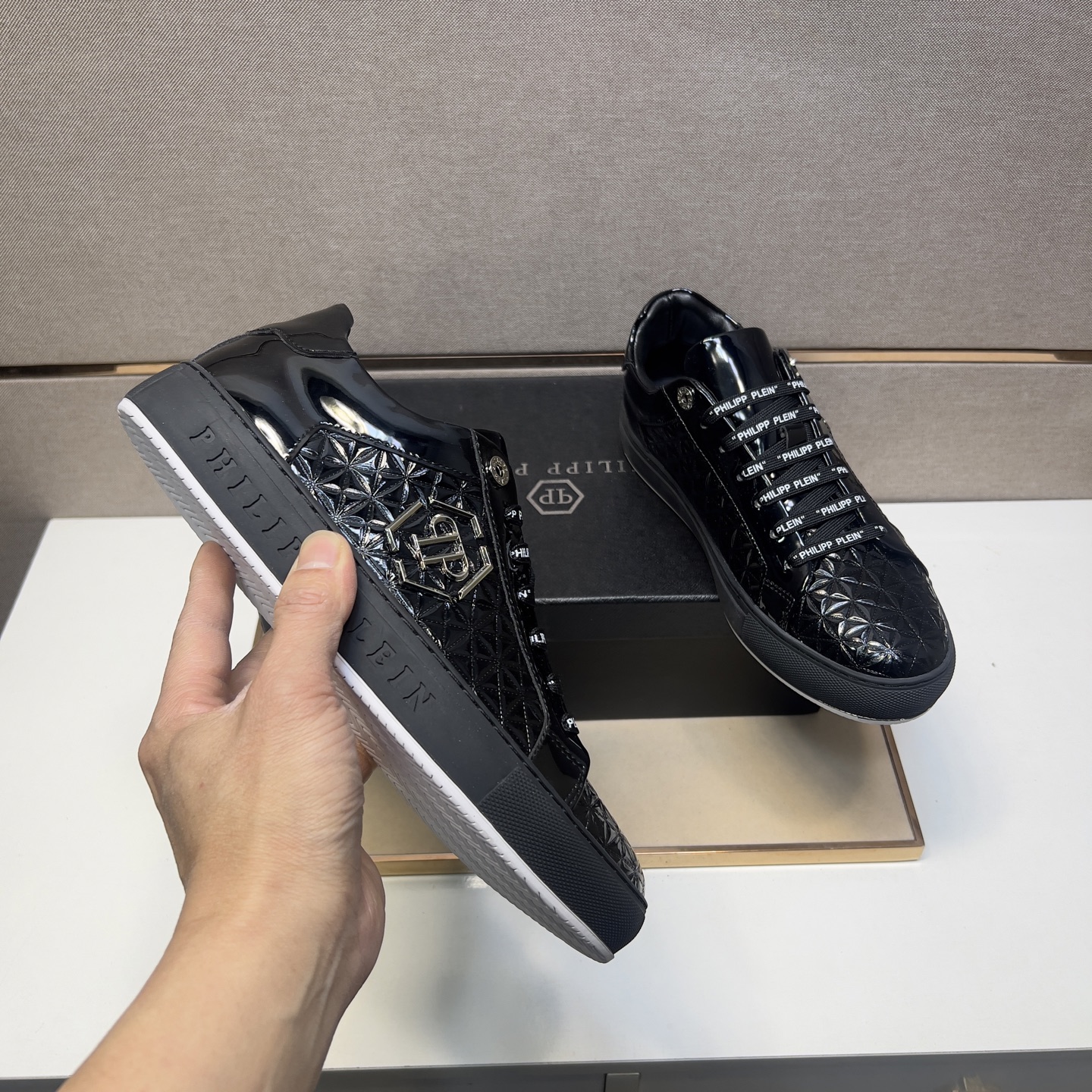 Philipp Plein Men's Black Leather Sneakers - Fashionable & Comfortable 8 i1742832940682 6850 0 6