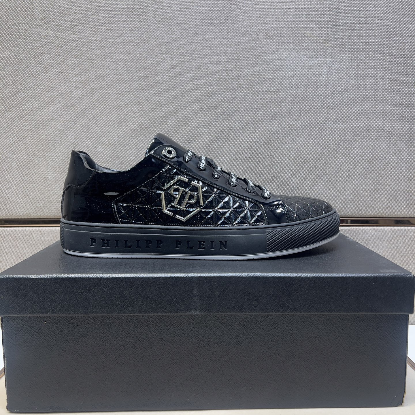 Philipp Plein Men's Black Leather Sneakers - Fashionable & Comfortable 4 i1742832940688 7077 0 2