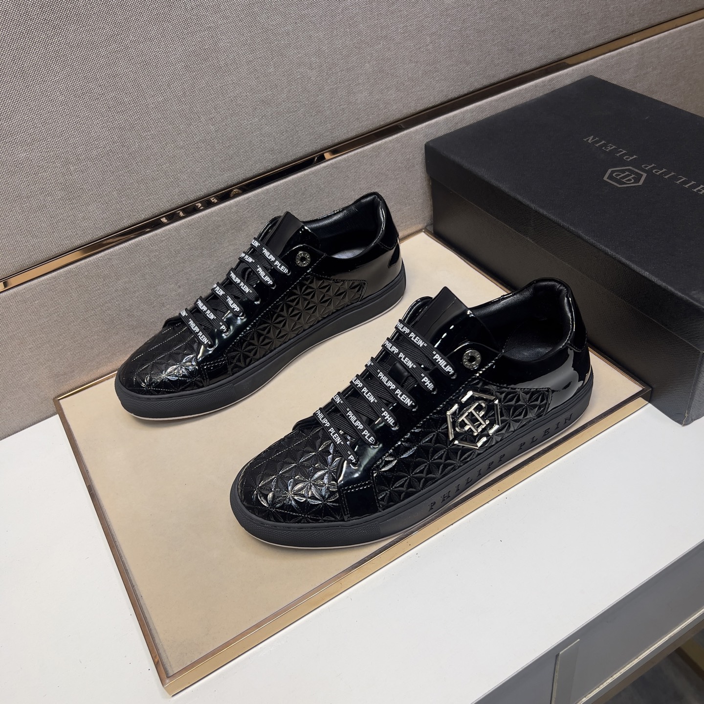 Philipp Plein Men's Black Leather Sneakers - Fashionable & Comfortable 3 i1742832941855 1750 0 1
