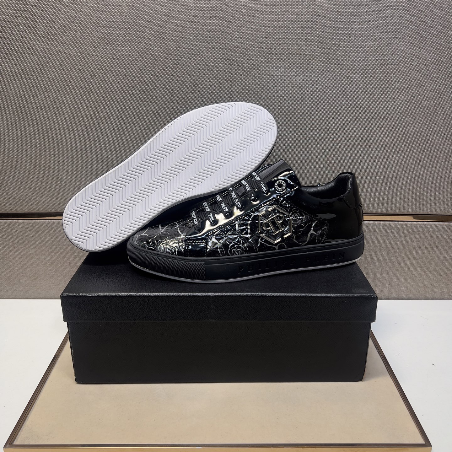 Philipp Plein Men's 2024 Leather Sneakers, Sizes 38-44, Multiple Colors 9 i1742832979914 7637 0 7