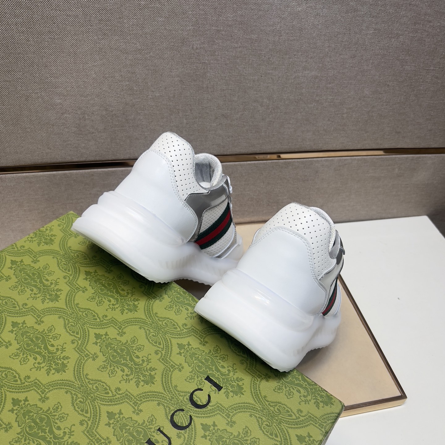 Gucci Men's White Leather Lace-Up Sneakers with Web Stripe Detail 10 i1742833488353 3795 0 8