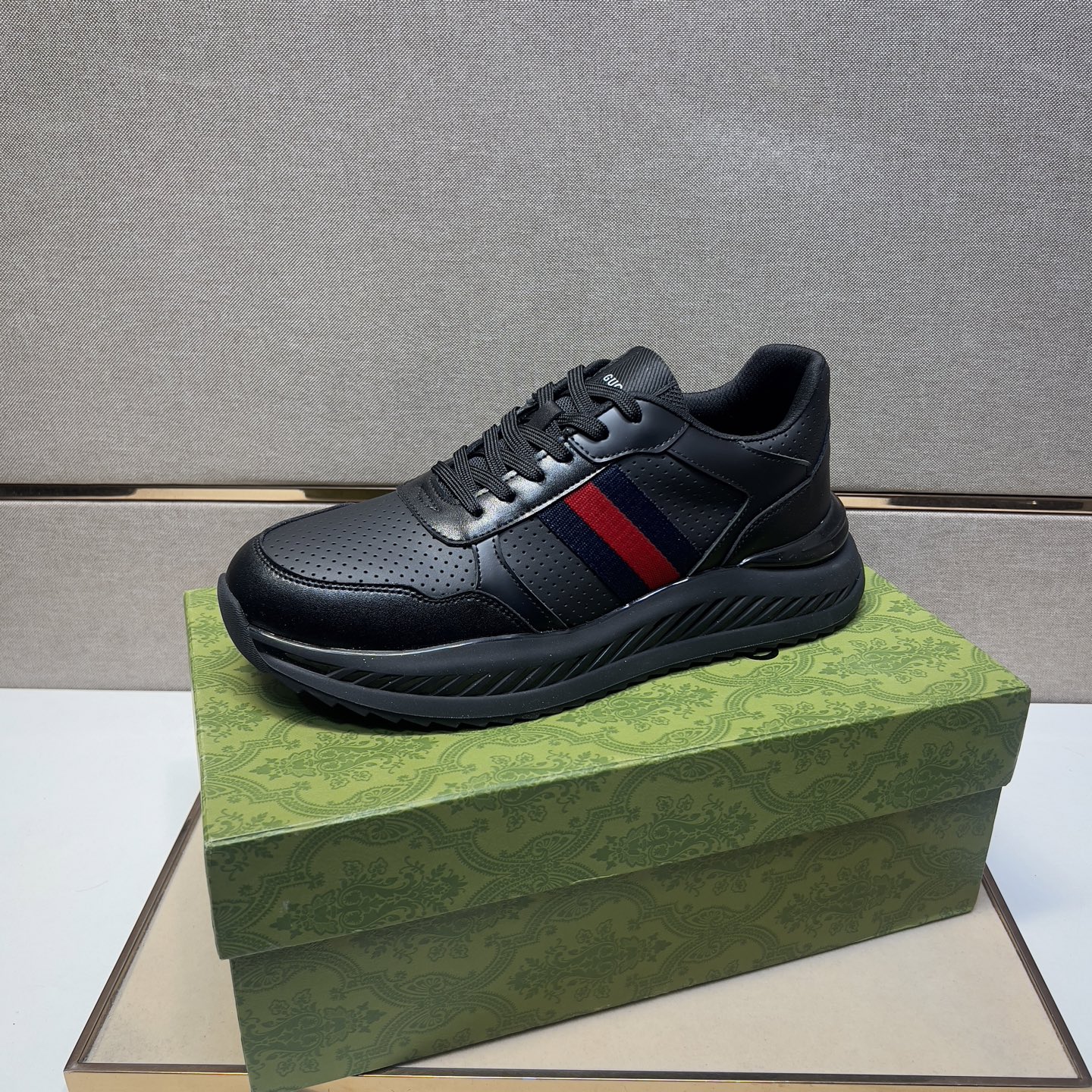 Gucci Men's Black Leather Sneakers with Signature Stripe - Size 38-44 5 i1742833550309 1058 0 3