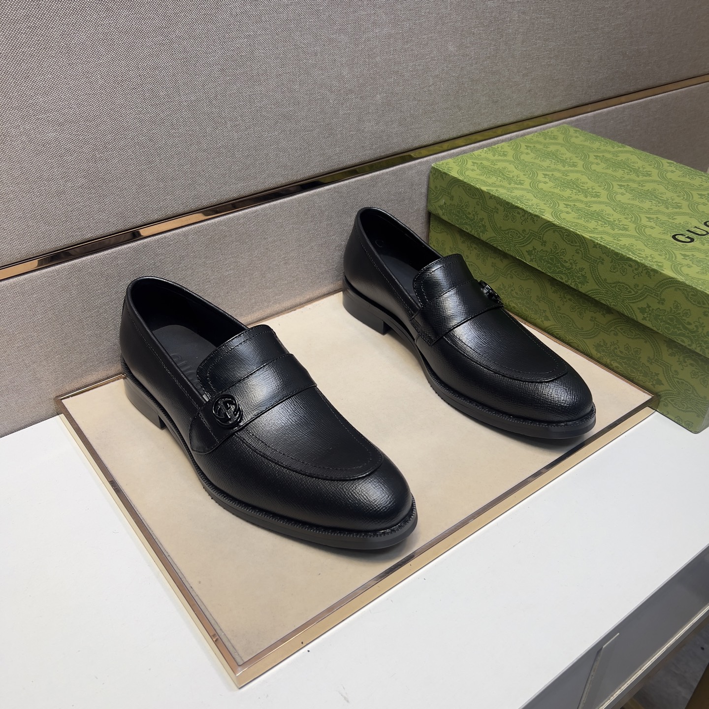 Elegant Leather Loafers for Men - Comfortable and Stylish Dress Shoes 2 i1743440521479 2971 0 0