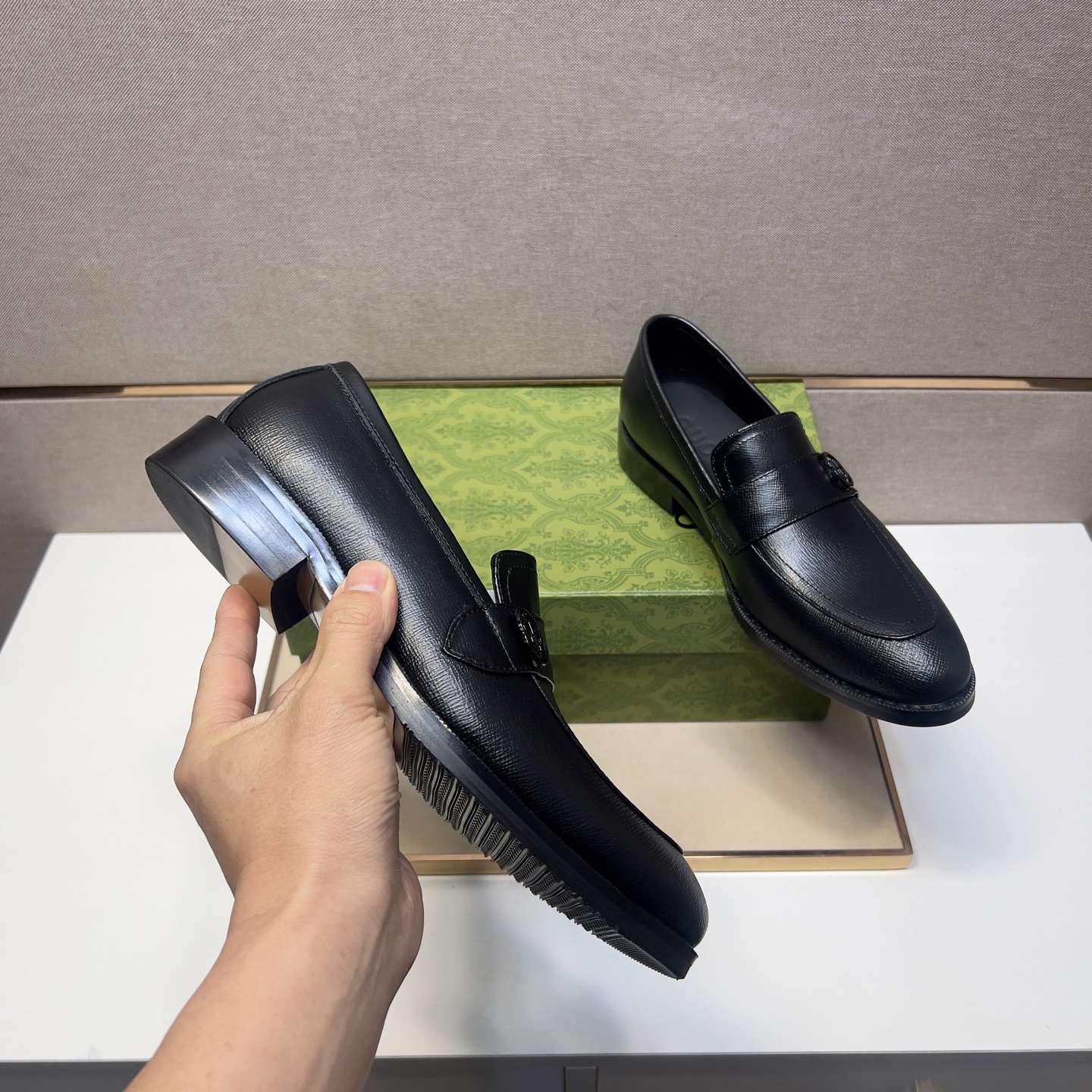 Elegant Leather Loafers for Men - Comfortable and Stylish Dress Shoes 8 i1743440522351 9621 0 6