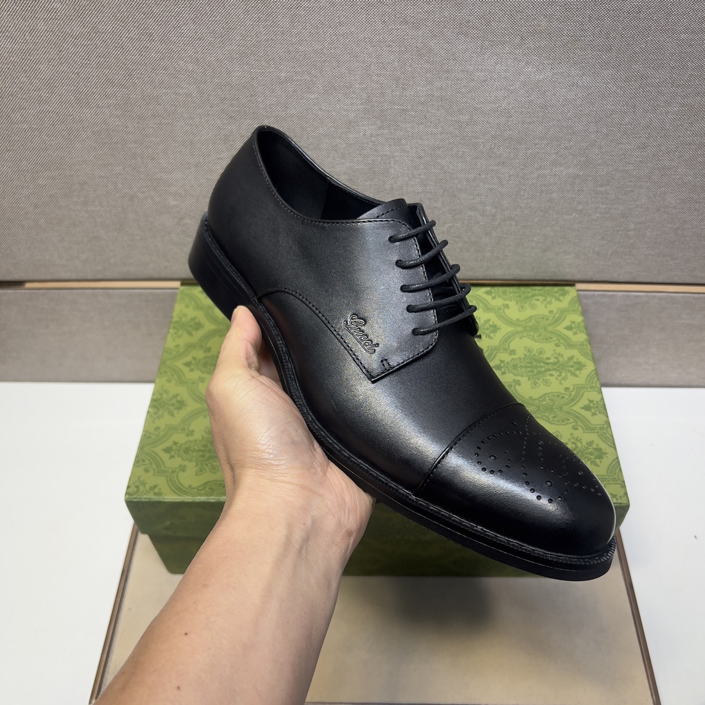 Gucci Men's Leather Lace-Up Oxford Dress Shoes, Black, Sizes 39-44 7 i1743440607667 9160 0 5