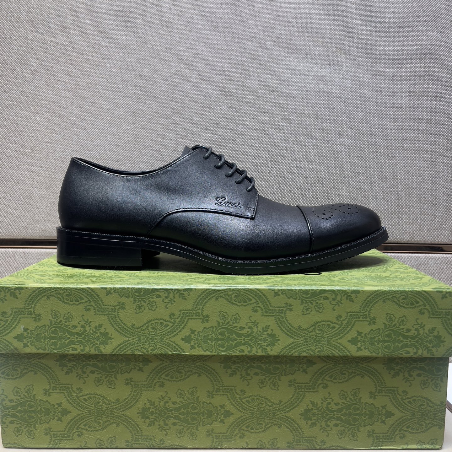 Gucci Men's Leather Lace-Up Oxford Dress Shoes, Black, Sizes 39-44 4 i1743440607737 4062 0 2