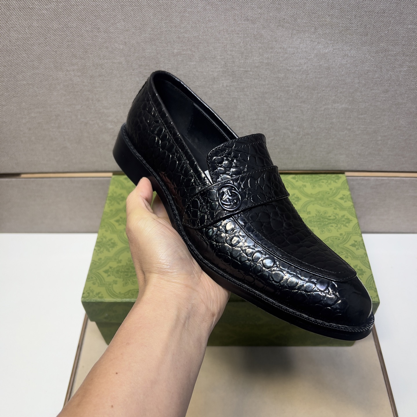 Gucci Men's Black Leather Loafers with Alligator Embossed Design, Sizes 39-44 7 i1743440631433 4473 0 5